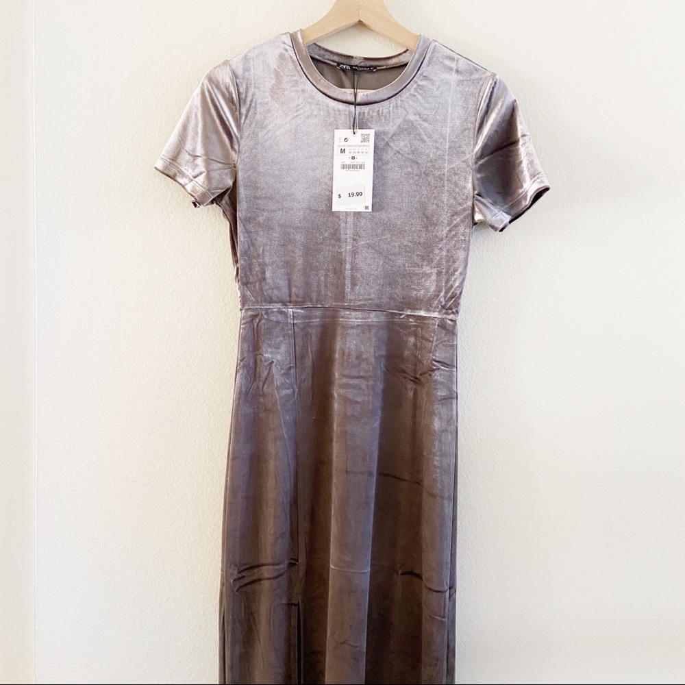 🆕 [ZARA] NWT Velvet Slit Midi Dress (M)